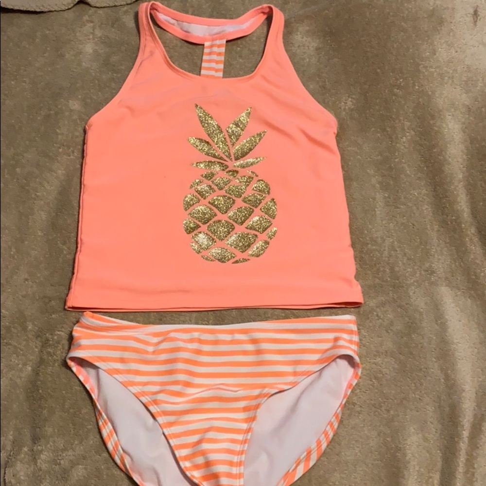 Girls swimsuit